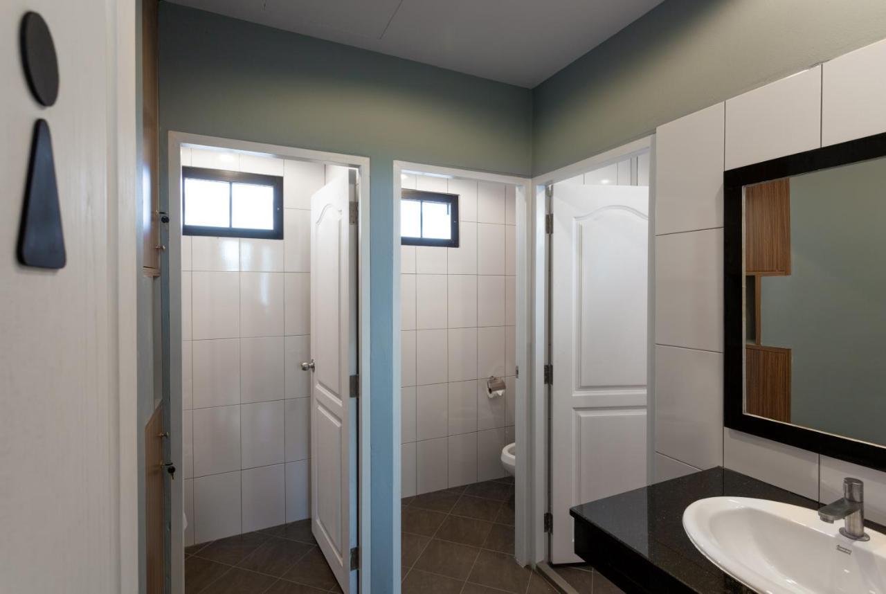 Inest Poshtel Hostel Bãi biển Kata Ngoại thất bức ảnh