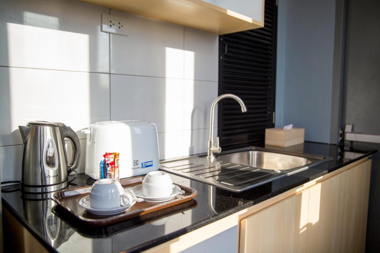 Inest Poshtel Hostel Bãi biển Kata Ngoại thất bức ảnh