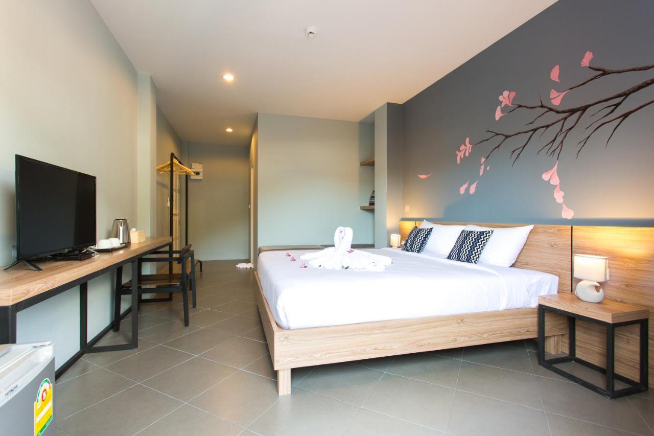 Inest Poshtel Hostel Bãi biển Kata Ngoại thất bức ảnh