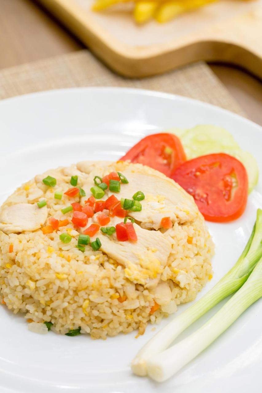 Inest Poshtel Hostel Bãi biển Kata Ngoại thất bức ảnh